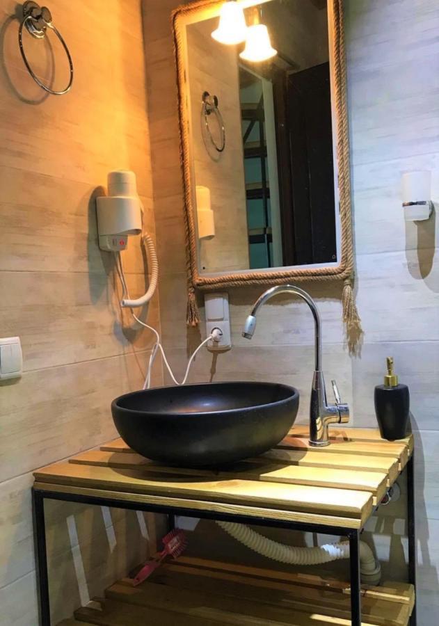 Hotel Chubezeni Местия Екстериор снимка